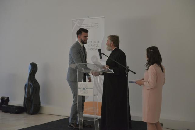 Gala Voluntarilor Colegiului „Sfântul Nicolae” – implicare în comunitate