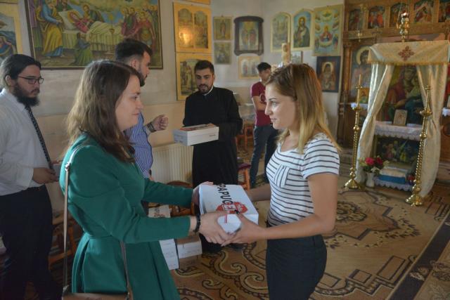 „Cutia cu papucei pentru Ei” alături de copii de Ziua Copilului – bucurie și dăruire