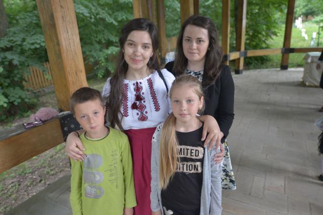 „Cutia cu papucei pentru Ei” alături de copii de Ziua Copilului – bucurie și dăruire