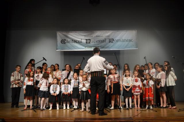Parohia „Sfântul Ioan Botezătorul” din Botoşani, la Festivalul Concurs Coral de Cântece Naționale Românești