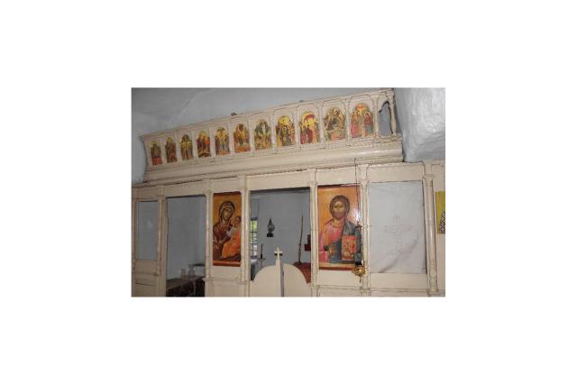 Iconostasul paraclisului Cinstitei Cruci din coliba Cuviosului Părinte Paisie Aghioritul