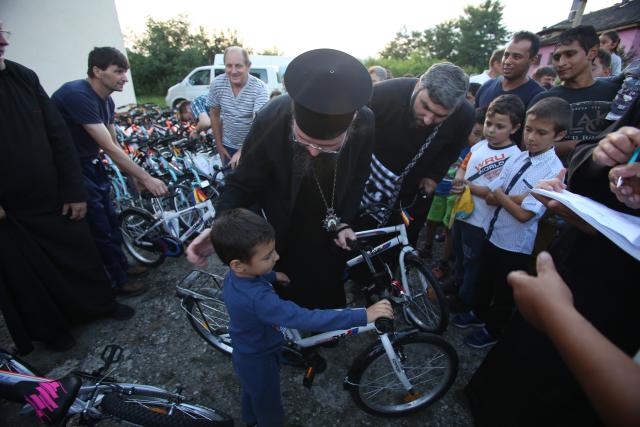PS Macarie, la Copșa Mică: „Oferim 100 de biciclete copiilor sărmani pentru cei 100 de ani de Românie”