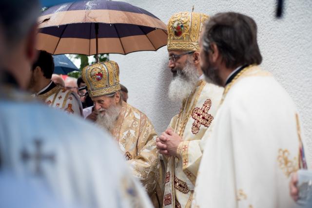 IPS Pimen, la sfințirea bisericii din Ipotești: „Să ne îngrijim de hrana pentru trup, dar nu îngrijorându-ne”