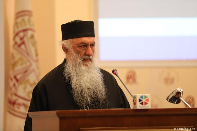 Părintele Zaharia Zaharou, la DMOPC18: „Tehnologia digitală Îi slujește sau Îl înlătură pe Dumnezeu din Biserică?”