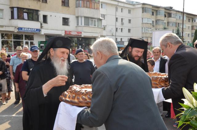 Catedrala „Învierea Domnului” din Fălticeni, sfințită în prezența a 3000 de credincioși