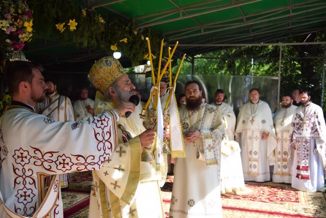 Hramul cel mare al Sucevei: „A-l iubi pe celălalt este o purtare de cruce continuă”