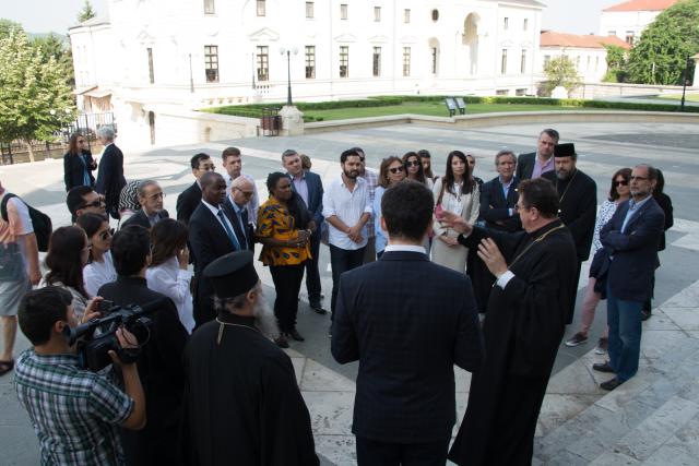 Reprezentanți din 22 de ambasade, în vizită la Ansamblul Mitropolitan din Iași