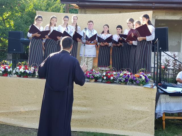 Festival-concurs de poezie în Parohia Dumitreştii Gălăţii