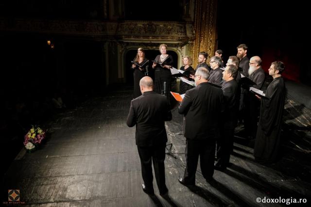(Video) Ansamblul „Capella Romana” - Crucii Tale ne închinăm, Slavă..., Și acum..., Puternic