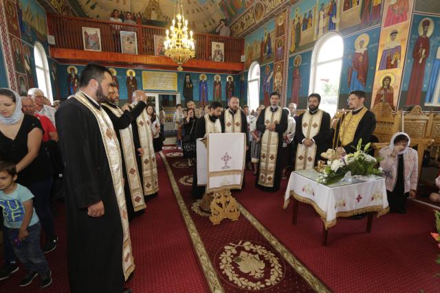 Mica parohie Homiceni din Protopopiatul Piatra-Neamț și-a sărbătorit cel de-al doilea ocrotitor