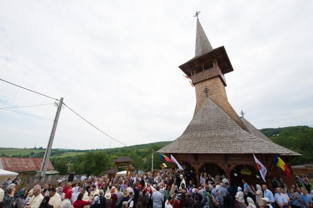 Sfințire de biserică la Dancaș: „Ce ne dă Dumnezeu în Sfânta Biserică? Ne dă iertare de păcate”