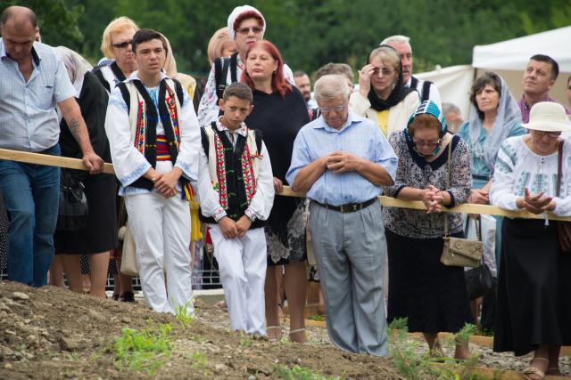 Sfințire de biserică la Dancaș: „Ce ne dă Dumnezeu în Sfânta Biserică? Ne dă iertare de păcate”