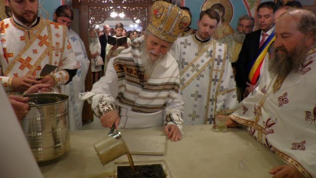 IPS Arhiepiscop Pimen, la Poiana Stampei: „Dumnezeu este Cel care desăvârşeşte lucrul mâinilor noastre”