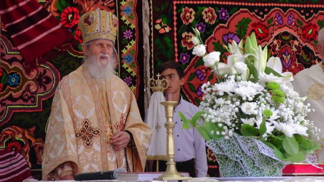 IPS Arhiepiscop Pimen, la Poiana Stampei: „Dumnezeu este Cel care desăvârşeşte lucrul mâinilor noastre”