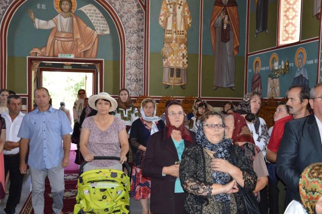 A fost sfinţită pictura bisericii din Botoşana