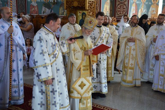 A fost sfinţită pictura bisericii din Botoşana