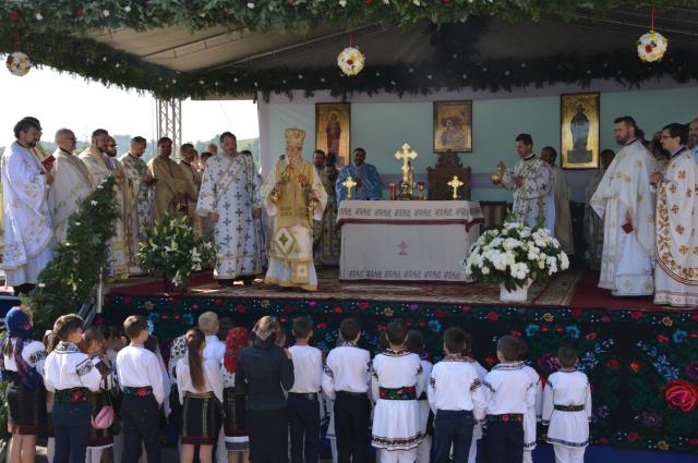 A fost sfinţită pictura bisericii din Botoşana