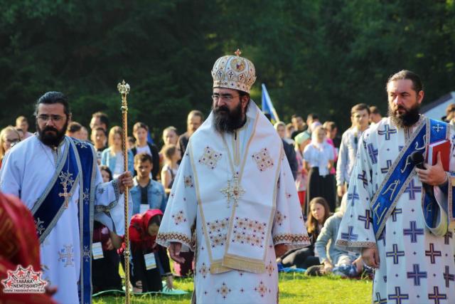 Întâlniri cu tinerii la Putna şi Nemţişor