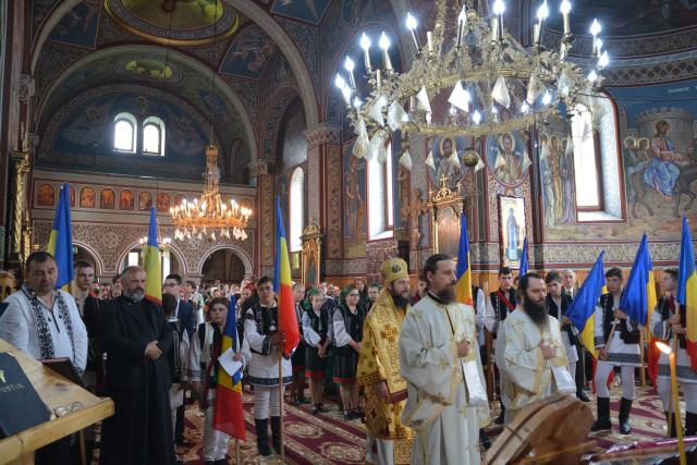 Preasfințitul Damaschin, către tinerii Taberei de la Putna: „Nu intrați în șuvoiul nedreptății, al imposturii, al fățărniciei”