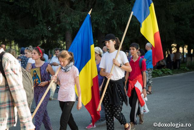 (Foto) Priveghere în cinstea Sfântului Ioan Iacob de la Neamț
