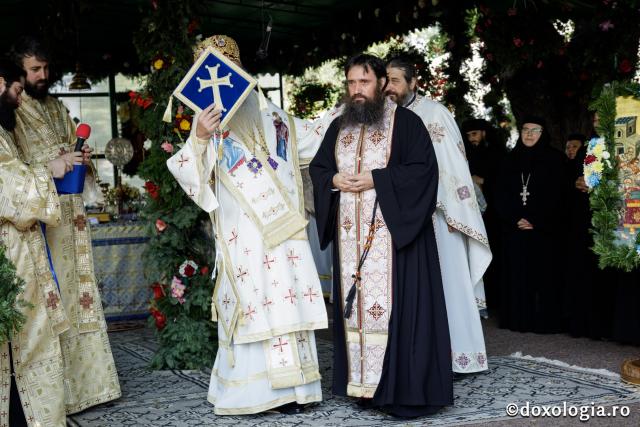 „Atât Sfinții Brâncoveni, cât și Sfântul Iosif de la Văratec, au fost definiți prin lepădarea de sine și starea de jertfă”