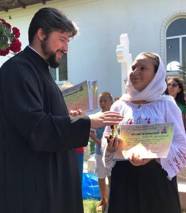 Tabăra „Hai să dăm mână cu mână!”, la Orășeni Vale