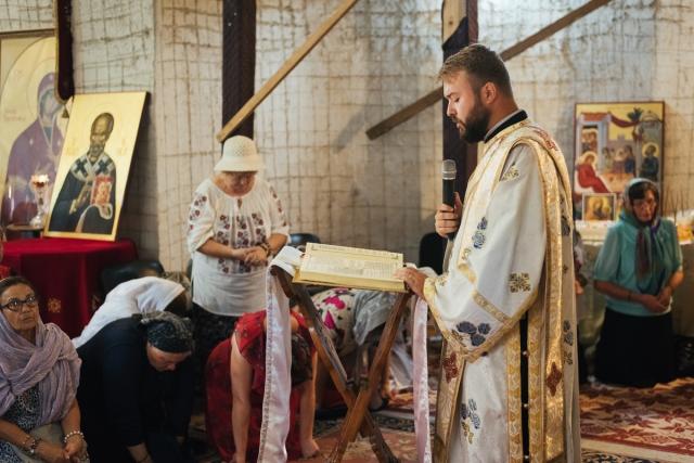Hram la Mănăstirea Piatra Sfântă-Tărâţa