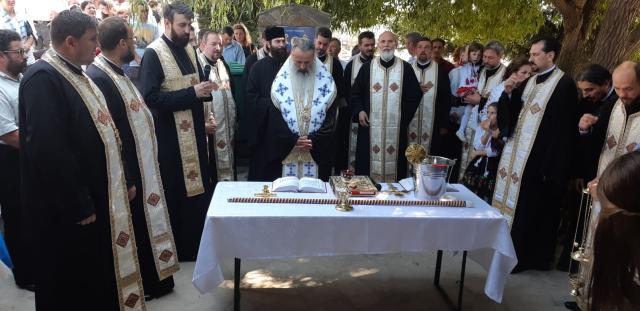 Înaltpreasfințitul Teofan: „Să dăm lui Dumnezeu ce I se cuvine, împlinind cu cinste și responsabilitățile noastre din fiecare zi”