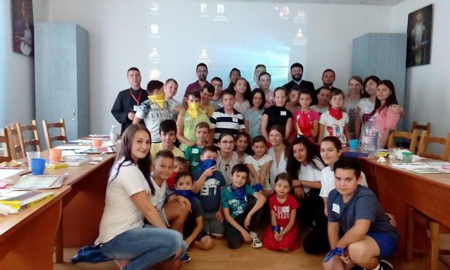 Şcoli de vară pentru tinerii din Moldova