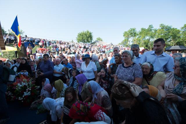 Sfințire de schit la Horodiștea-Botoșani: „Lumea are nevoie de sfinţi pentru ca umanitatea să fie sănătoasă”