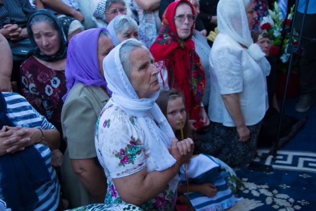 Sfințire de schit la Horodiștea-Botoșani: „Lumea are nevoie de sfinţi pentru ca umanitatea să fie sănătoasă”