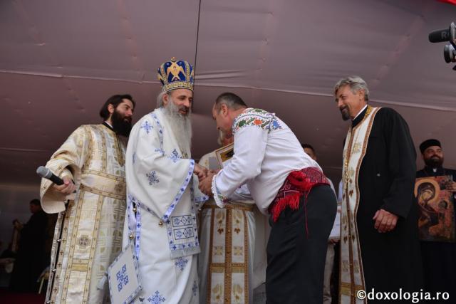 Înaltpreasfințitul Părinte Teofan a sfințit Biserica „Sfinţii Împăraţi Constantin şi Elena” din Parohia Soci