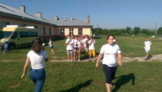 Tabăra „Vara pe uliță”, organizată de Primăria Răuseni împreună cu parohiile Doina și Rediu