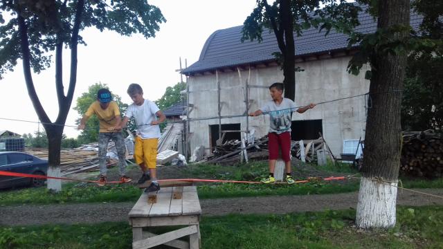 Tabăra „Vara pe uliță”, organizată de Primăria Răuseni împreună cu parohiile Doina și Rediu