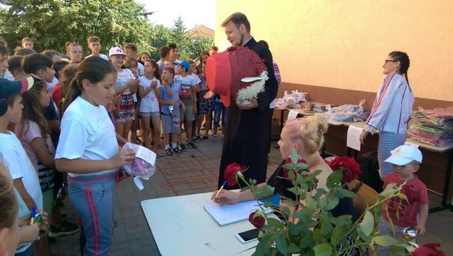 Tabăra „Vara pe uliță”, organizată de Primăria Răuseni împreună cu parohiile Doina și Rediu