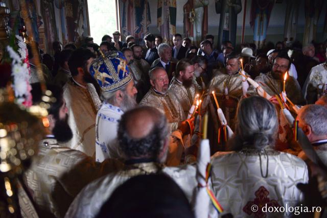 Biserica „Sfântul Ierarh Nicolae” din Munteni, jud. Iași, a fost sfințită