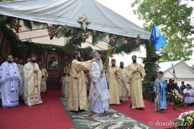 Biserica „Sfântul Ierarh Nicolae” din Munteni, jud. Iași, a fost sfințită
