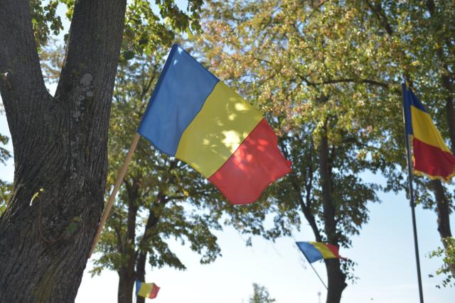 Ceremonie religioasă și militară la Cimitirul Militar Maxut: „Românul adevărat este chemat să-și apere valorile legate de neam și de familie”