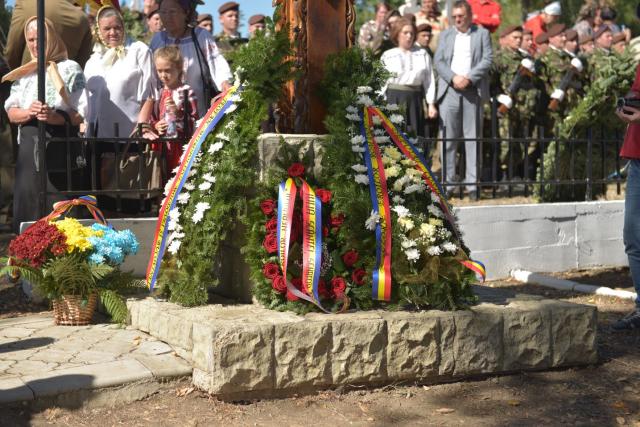 Ceremonie religioasă și militară la Cimitirul Militar Maxut: „Românul adevărat este chemat să-și apere valorile legate de neam și de familie”