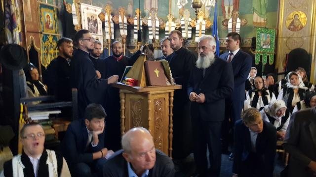 IPS Arhiepiscop Pimen, la Straja: „Să nu ne împuținăm sufletește atunci când suntem în necazuri și în suferințe”