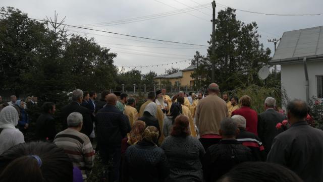 Sfințire de casă parohială și casă socială în Parohia Burlești