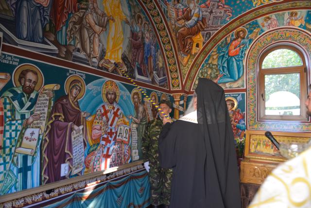 Sfințire de clopotniță la biserica Cercului Militar Botoșani