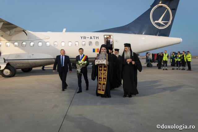 Moaștele Sfintei Mari Mucenițe Ecaterina au ajuns la Iași: „Avem nevoie ca de aer și ca de lumină de prezența Sfinților în viața noastră”