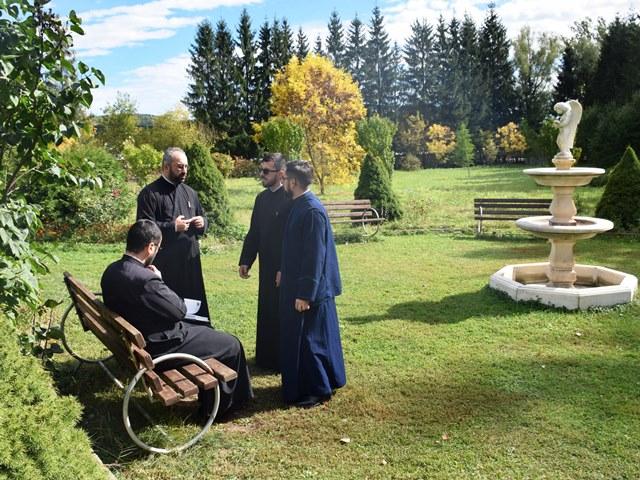 Consfătuirea catehetică anuală din Arhiepiscopia Iaşilor: „A fost încă un prilej de a constata cât de rodnic și odihnitor este lucrul în echipă”