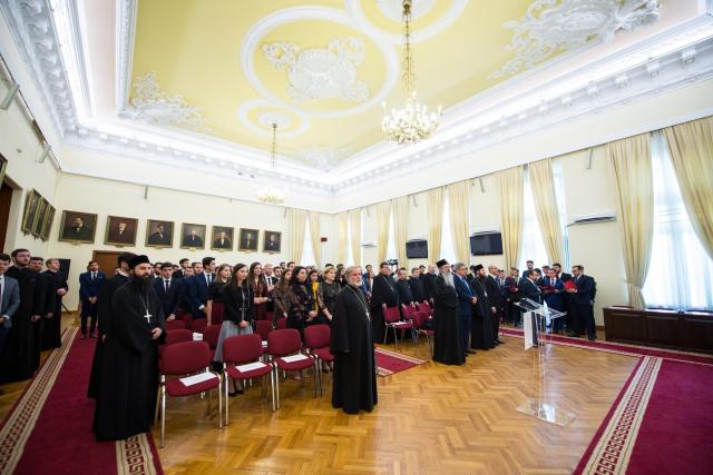 „Formal de Bun Venit” la Colegiul „Sfântul Nicolae” din Iași: „Fiind împreună, puteți să păstrați o atitudine corespunzătoare”