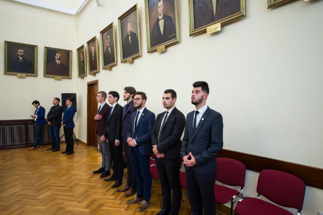 „Formal de Bun Venit” la Colegiul „Sfântul Nicolae” din Iași: „Fiind împreună, puteți să păstrați o atitudine corespunzătoare”
