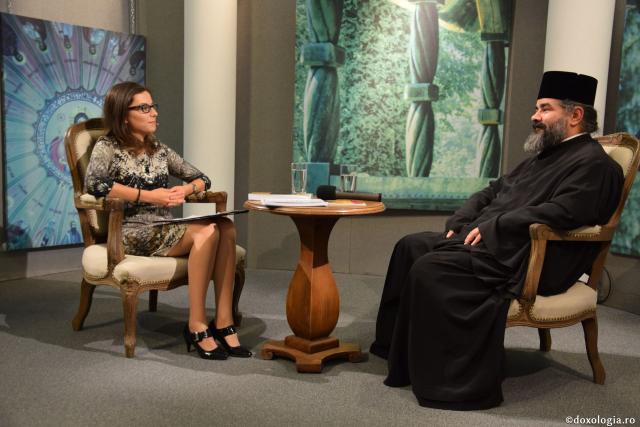 Sfânta Parascheva, cea mult folositoare - Arhim. Valerian Radu - Pridvoarele credinței