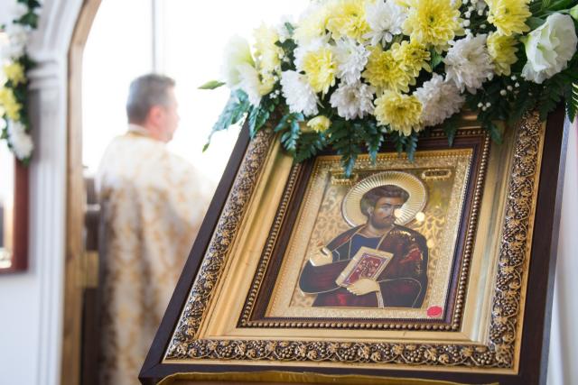 Hram la Parohia „Sfântul Apostol şi Evanghelist Luca” din Iași: „Slujbele pe care le săvârşim sunt legături între inimile noastre şi punţi către Dumnezeu”