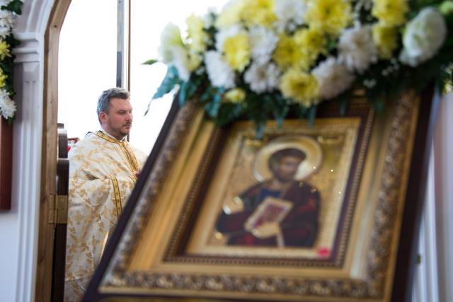 Hram la Parohia „Sfântul Apostol şi Evanghelist Luca” din Iași: „Slujbele pe care le săvârşim sunt legături între inimile noastre şi punţi către Dumnezeu”