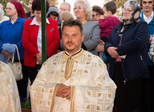 Hram la Parohia „Sfântul Apostol şi Evanghelist Luca” din Iași: „Slujbele pe care le săvârşim sunt legături între inimile noastre şi punţi către Dumnezeu”